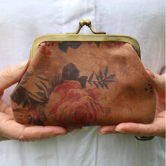 Miranda clip purse with card slots